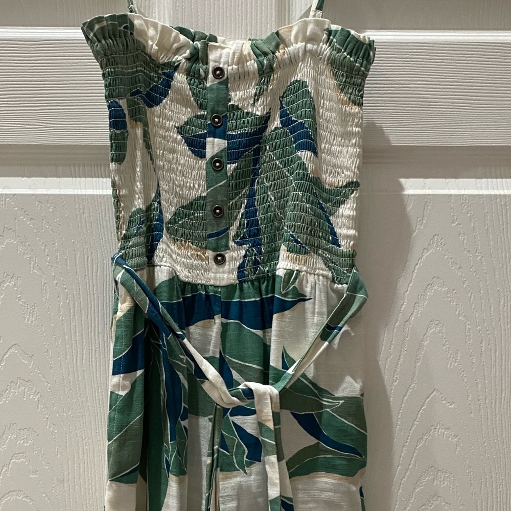 Billabong floral jumper size medium